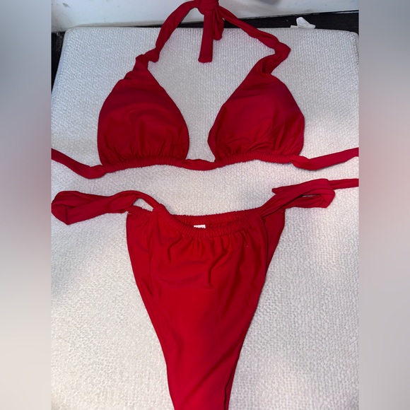 Amazon Bikini - Picture 1 of 1